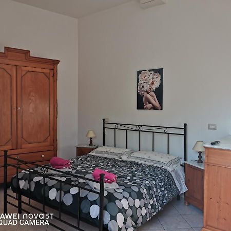 L'Abete Bed and Breakfast Guspini Exteriör bild